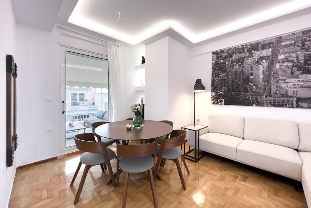Spacious Penthouse Near Downtown Athens Exterior photo